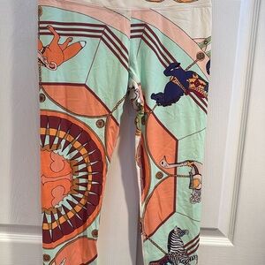 Tory Burch Carousel Print Work Out Leggings. Size M. New with tags.